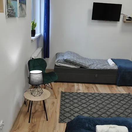 Noclegi Korzybie Hotel *