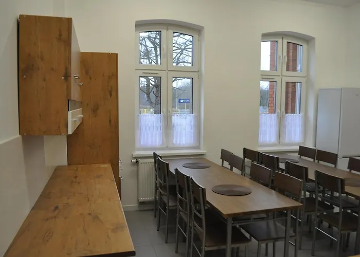 Noclegi Korzybie Hotel *