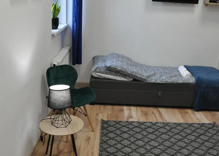 Noclegi Korzybie Hotel *